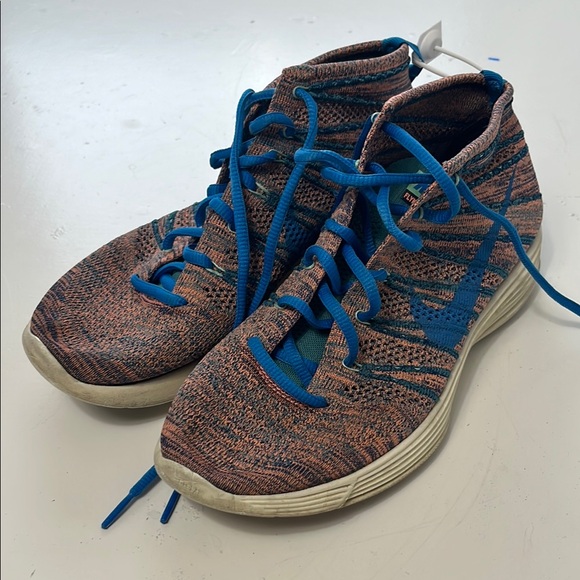 Nike Sz 8 Men’s Knit Multicolor Flyknit Chukka Lightweight High Top Sneakers - Picture 1 of 7